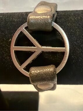 Source Unknown Gray Leather Bracelet with Silver Peace Medallion